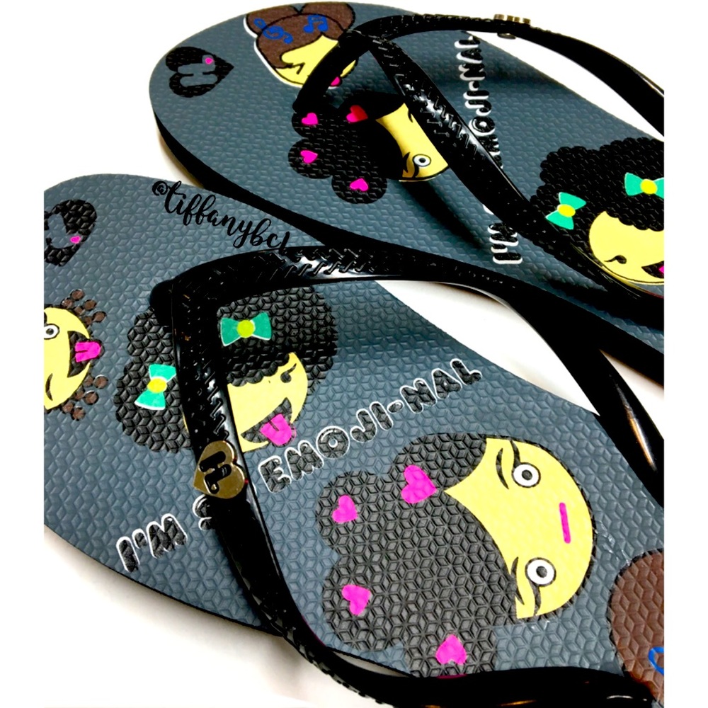 Harajuku Lovers Emoji Flip Flop by Gwen Stefani - Picture 4 of 10